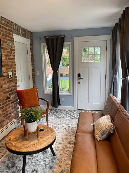 Unique & Peaceful Boston Home Kültér fotó