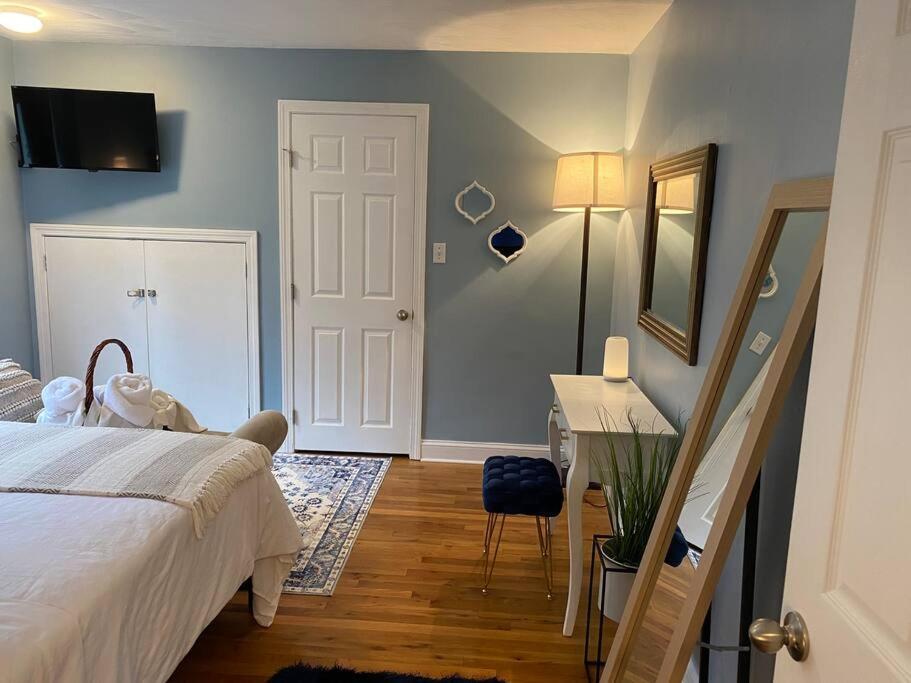 Unique & Peaceful Boston Home Kültér fotó