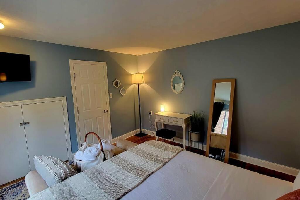 Unique & Peaceful Boston Home Kültér fotó