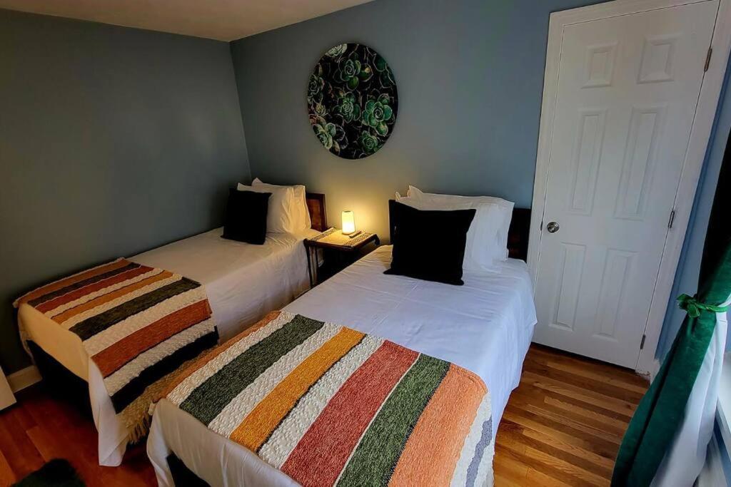 Unique & Peaceful Boston Home Kültér fotó