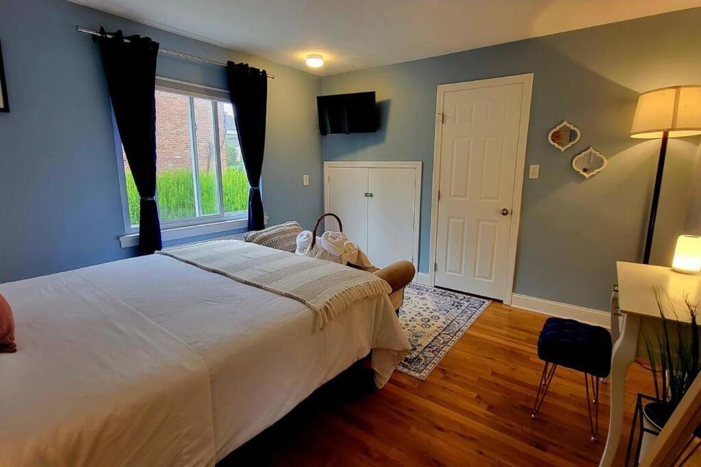 Unique & Peaceful Boston Home Kültér fotó